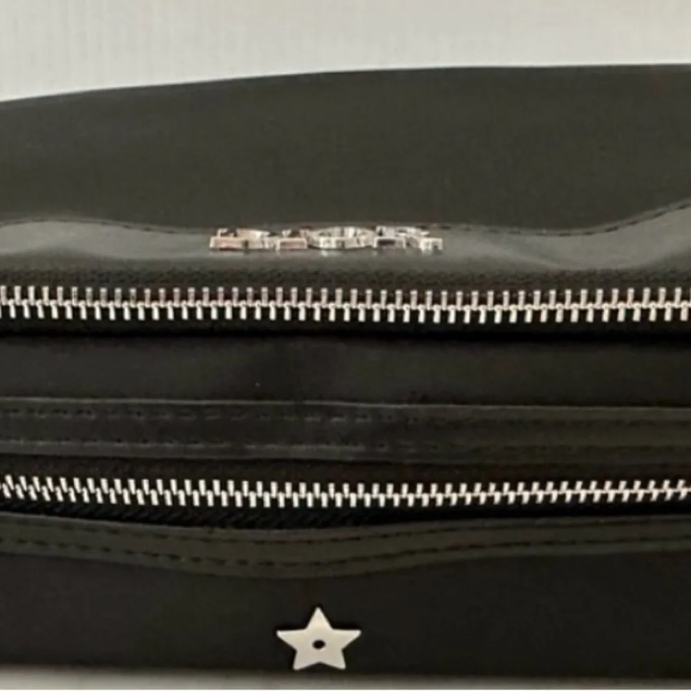 NIB Christian Dior Backstage makeup brush set with travel case. NIB with samples - Picture 5 of 9